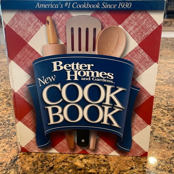 Better Homes and Gardens Cookbook 12th Edition - binder format - Picture 1 of 10